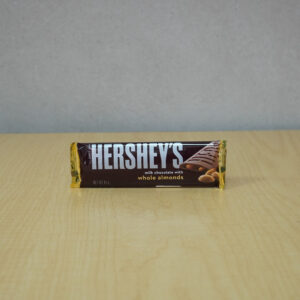 Hershey’s Cookies Creme – Barra de Chocolate con Trozos de Galleta Crujiente