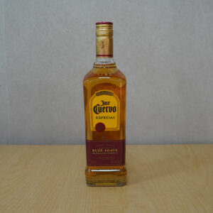 🏆 José Cuervo Especial Blue Agave Reposado – Tradición y Suavidad en Cada Sorbo 🌵🥃