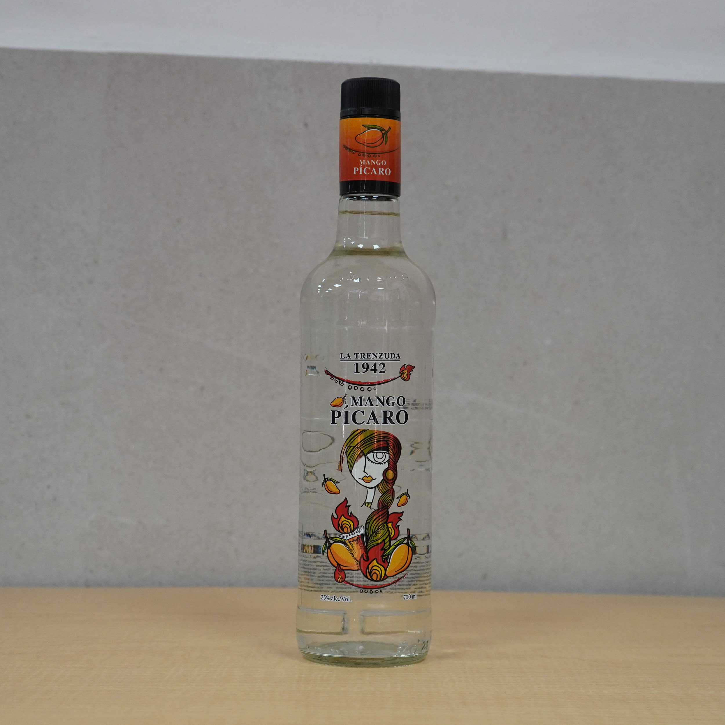 🍹 La Trenzuda 1942 Mango Pícaro – Aguardiente Tropical con Toque Atrevido 🌴🔥